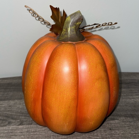 Kirkland's Pre-Lit Monogram G Pumpkin with Metal Stem - Picture 5 of 11